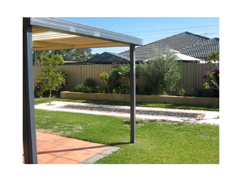 37 Silvereye Close, East Cannington WA 6107