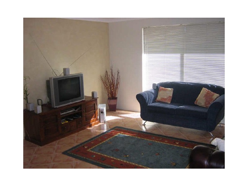 37 Silvereye Close, East Cannington WA 6107