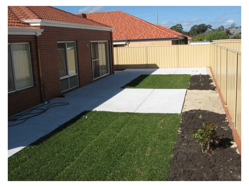 9 McKim St, Canning Vale WA 6155