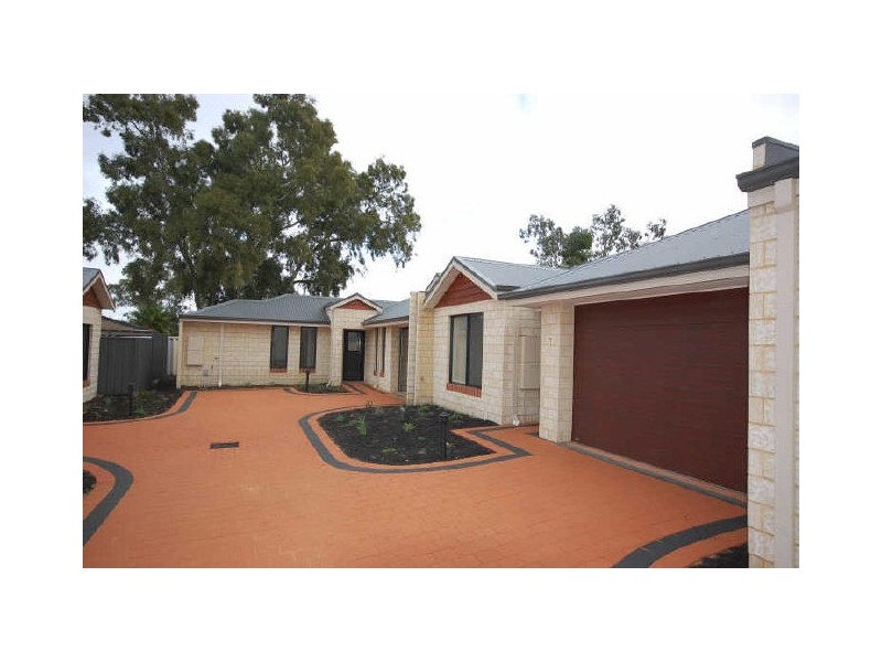 4/26 Gillon St, Karawara WA 6152