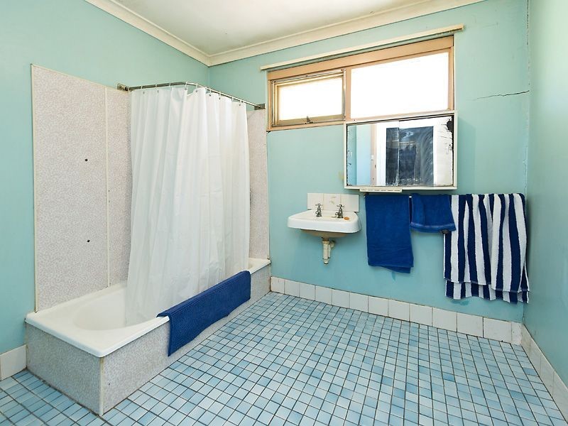 1 Boona Court, Karawara WA 6152