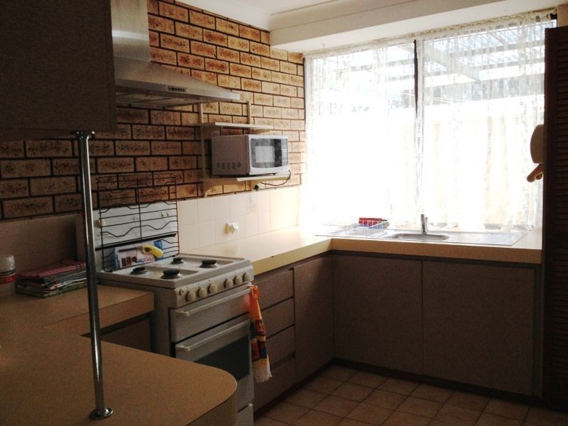 12 Dora Street, Queens Park WA 6107