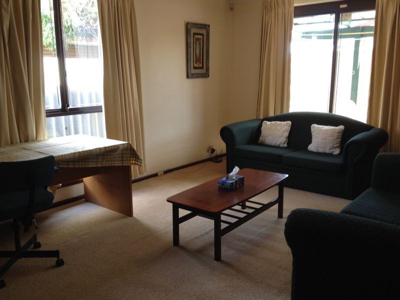 12 Dora Street, Queens Park WA 6107