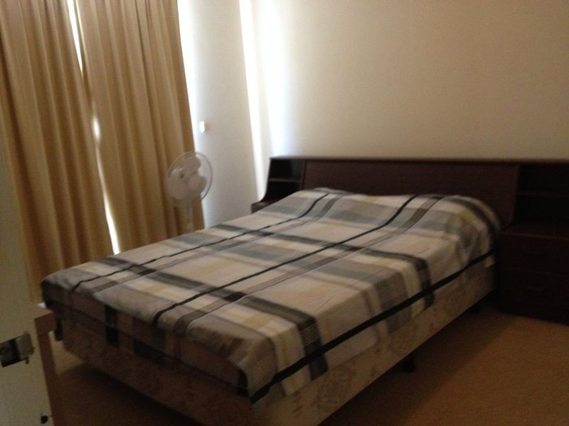 12 Dora Street, Queens Park WA 6107