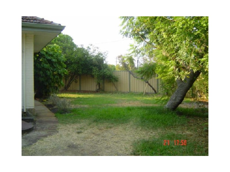 1 Ellis Street, Wilson WA 6107