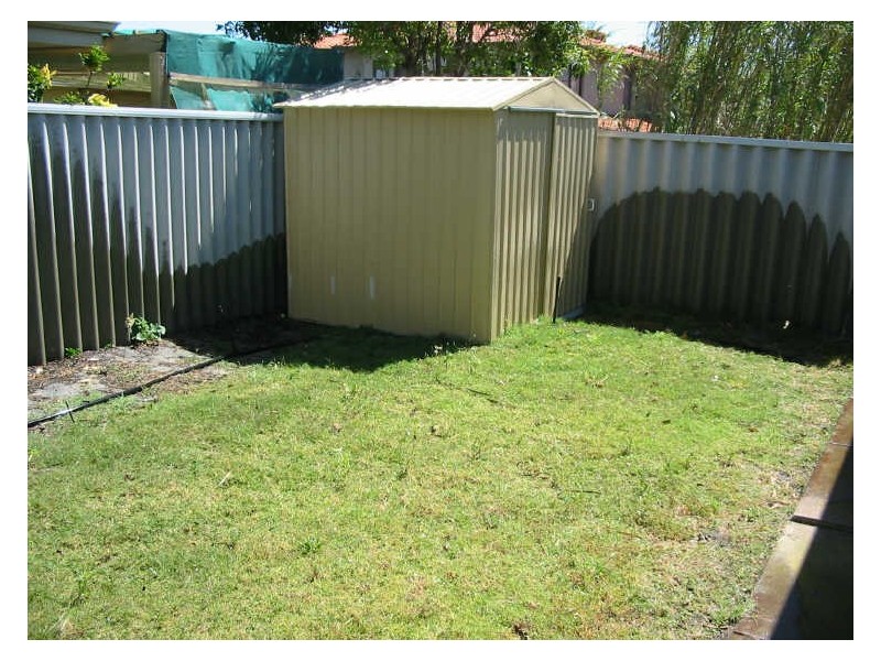 1/3 Thelma Street, Como WA 6152