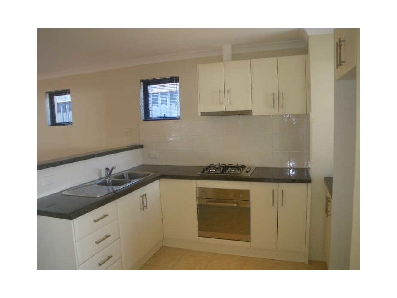 11/50 Norman St, St James WA 6102