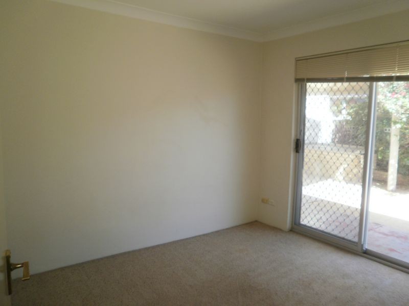 2/3 Thelma Street, Como WA 6152