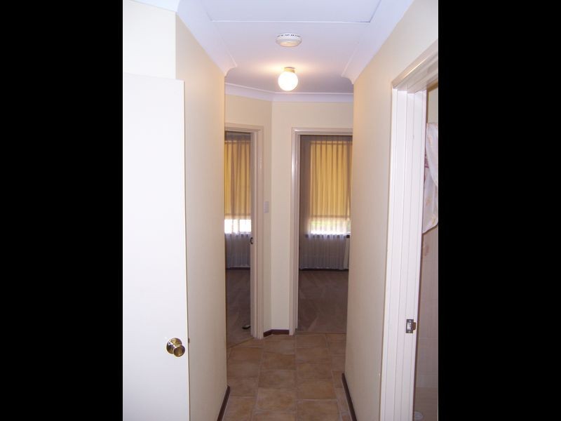 2/154 Labouchere Rd, Como WA 6152