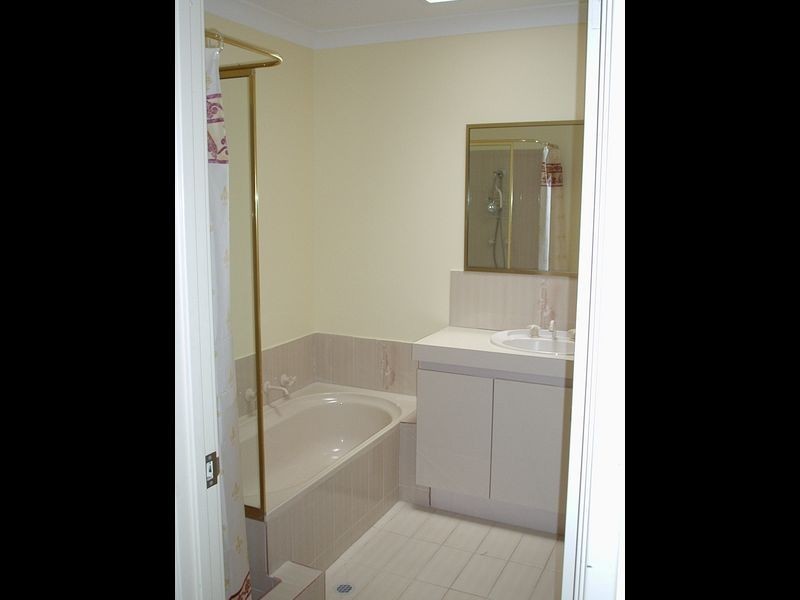 2/154 Labouchere Rd, Como WA 6152