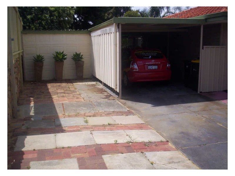 339 Warwick RD, Greenwood WA 6024