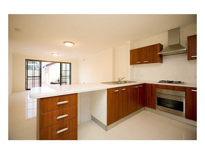 11/4 Lichfield Street, Victoria Park WA 6100