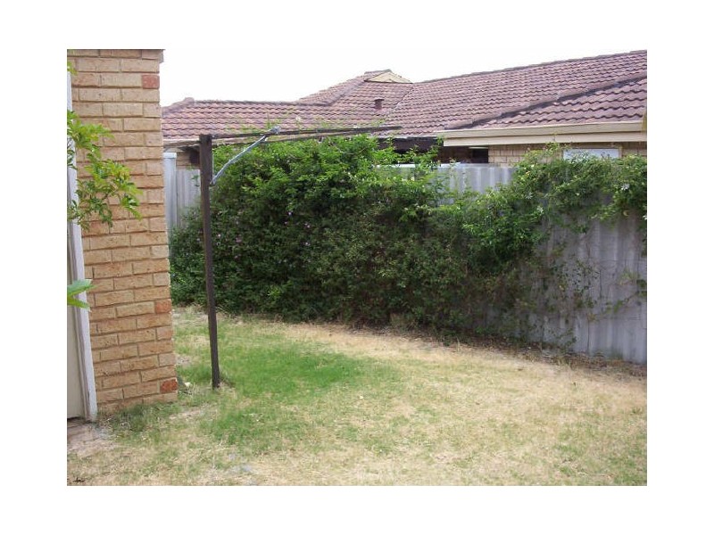 4/20 Alday St, St James WA 6102