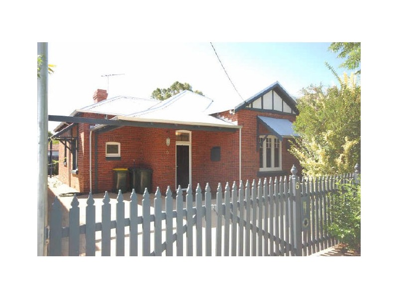 6 Cardiff St, East Victoria Park WA 6101
