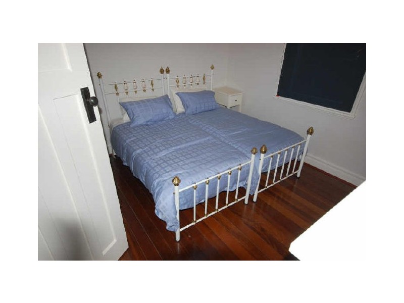 6 Cardiff St, East Victoria Park WA 6101