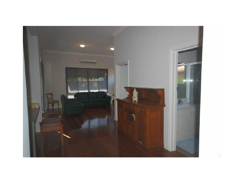 6 Cardiff St, East Victoria Park WA 6101