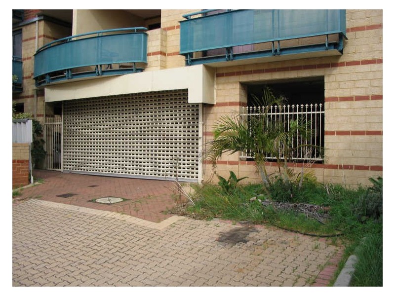 4/30 Bronte Street, East Perth WA 6004