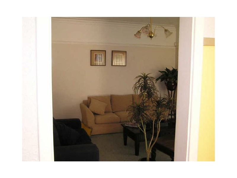 13 Salisbury Street, St James WA 6102