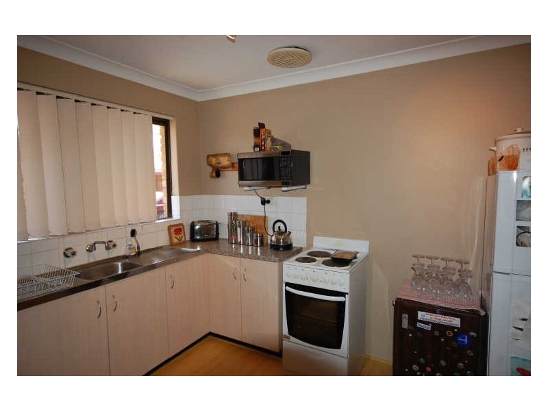 3/12 Kaliamba Court, Cannington WA 6107