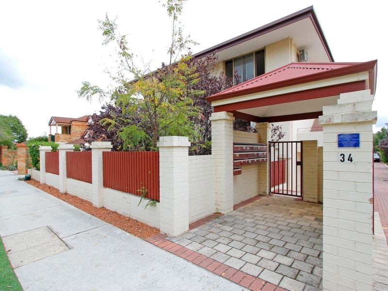 17/34 Comer Street, Como WA 6152