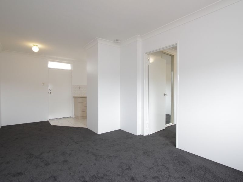 17/34 Comer Street, Como WA 6152