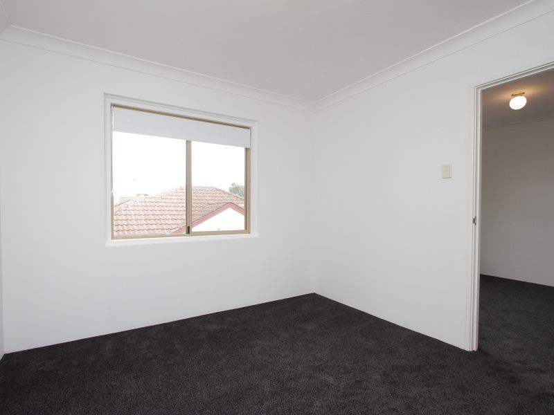 17/34 Comer Street, Como WA 6152