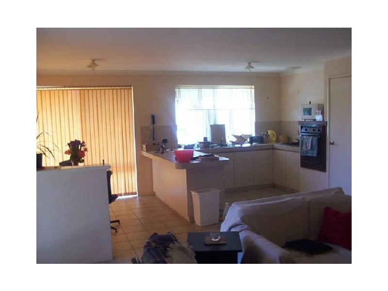 B/30 Emily Street, St James WA 6102