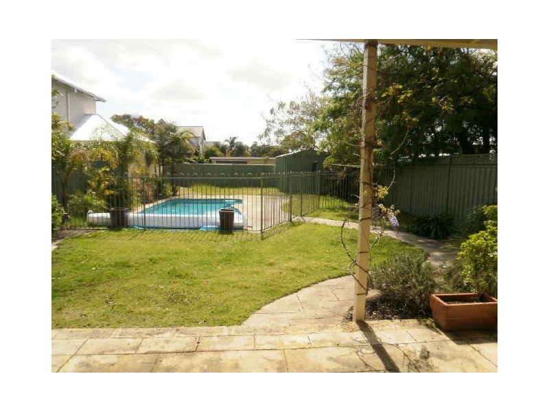 16 Cardiff Street, East Victoria Park WA 6101