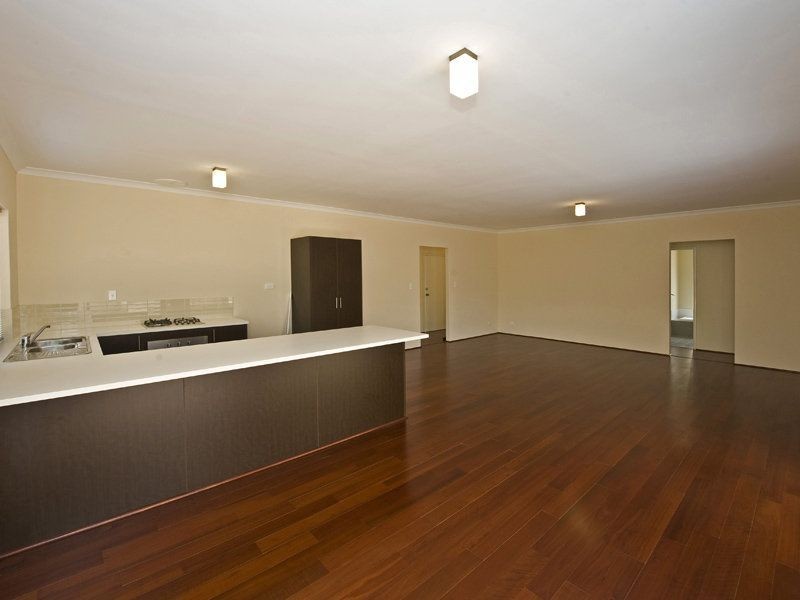 2/32 Alday Street, St James WA 6102