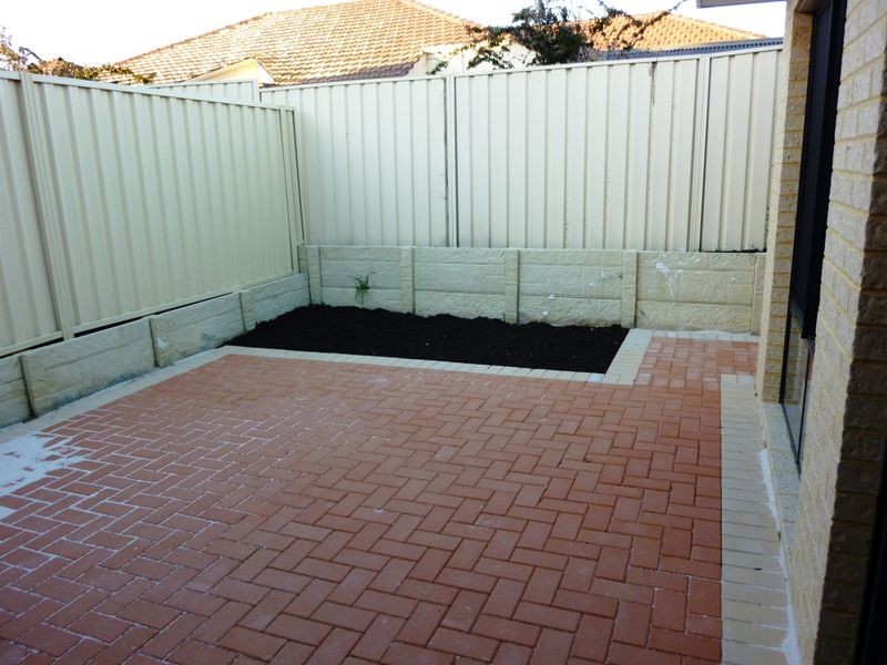 2/32 Alday Street, St James WA 6102