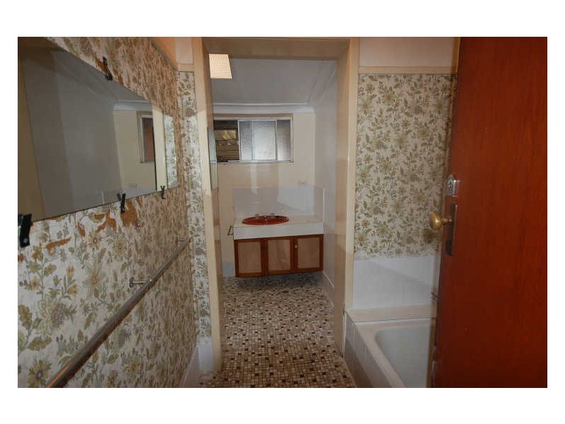 20 Eureka Road, Wilson WA 6107