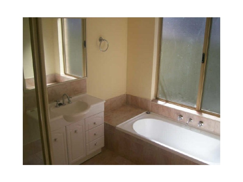 33 Esther Street, Rivervale WA 6103