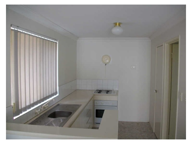 2/29 Pollard Street, Glendalough WA 6016