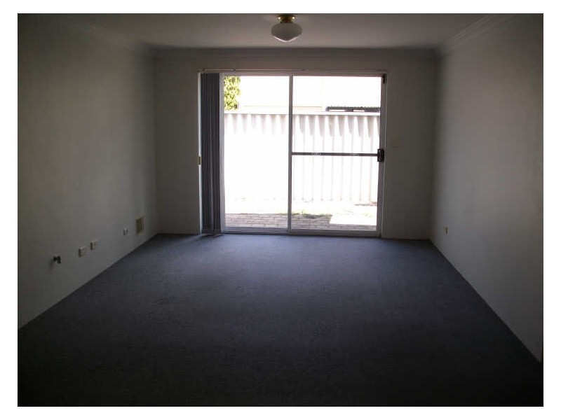 2/29 Pollard Street, Glendalough WA 6016