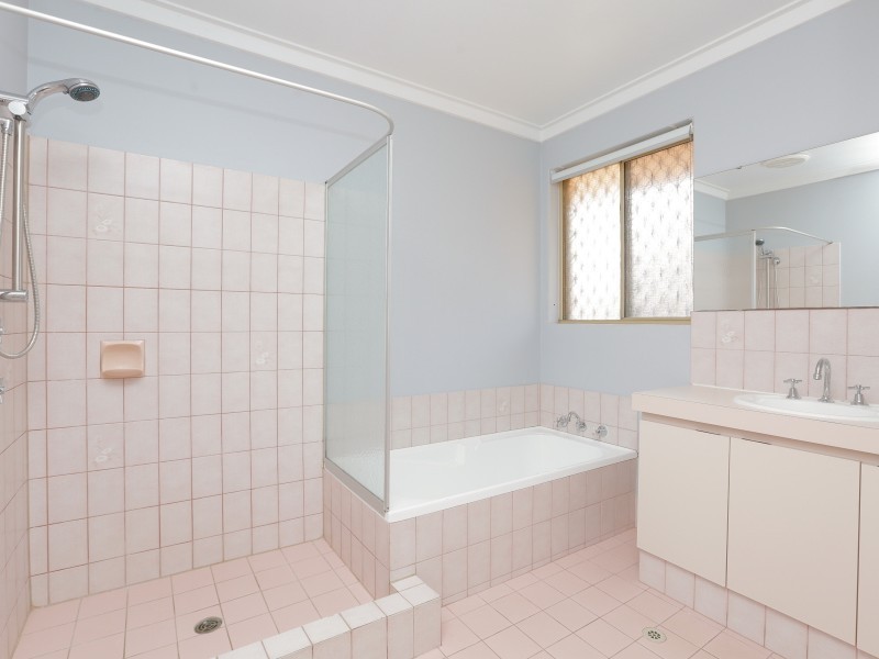 1/17 McMillan Street, Victoria Park WA 6100