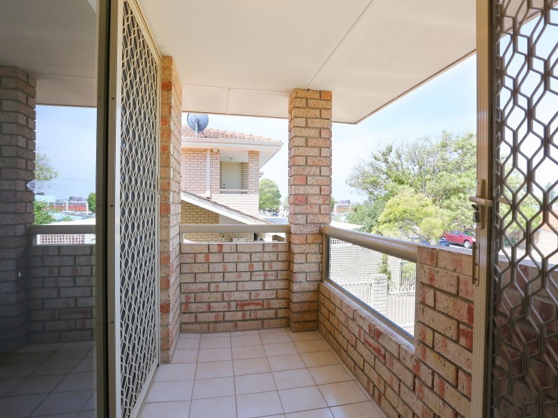 1/17 McMillan Street, Victoria Park WA 6100