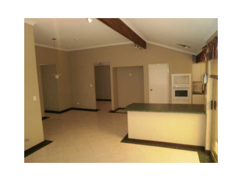 4/107 Wright Street, Kewdale WA 6105