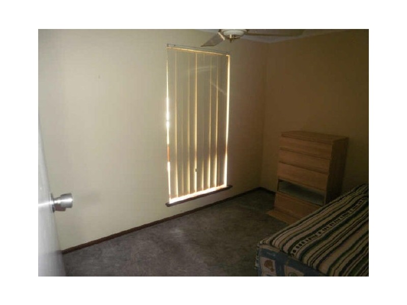 280 Hale Road, Wattle Grove WA 6107