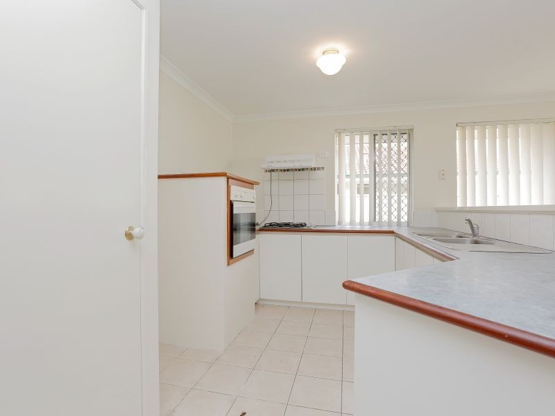 50 Cross Street, Queens Park WA 6107