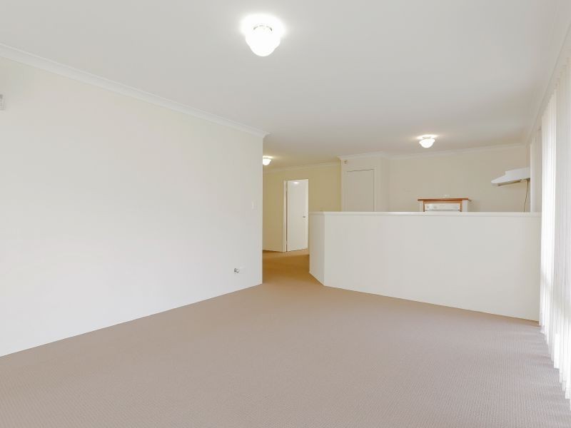50 Cross Street, Queens Park WA 6107