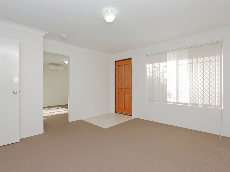 50 Cross Street, Queens Park WA 6107