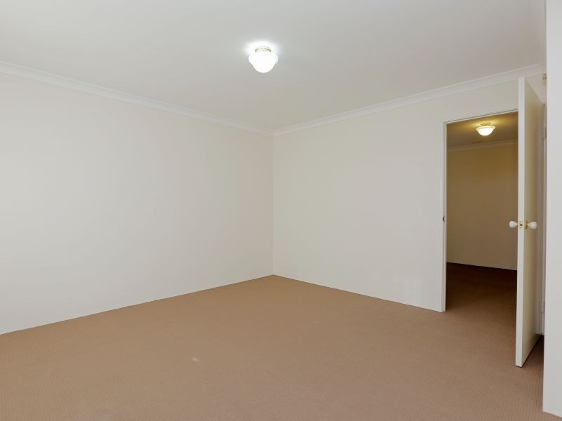 50 Cross Street, Queens Park WA 6107