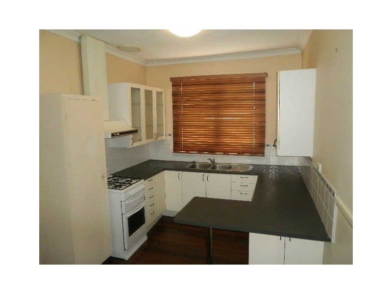 136 Walpole Street, Bentley WA 6102