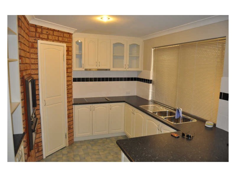 8/7 Tarun Court, Cannington WA 6107