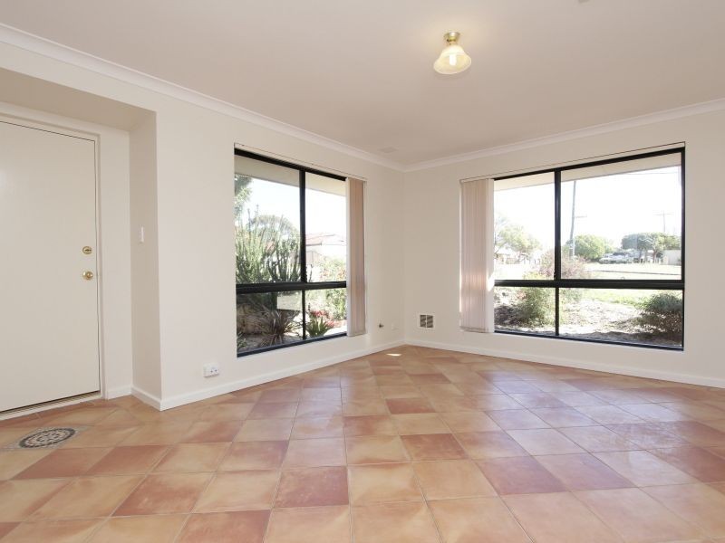 10 Humphry Street, St James WA 6102