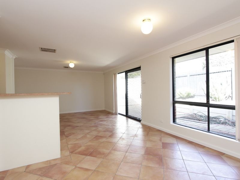 10 Humphry Street, St James WA 6102