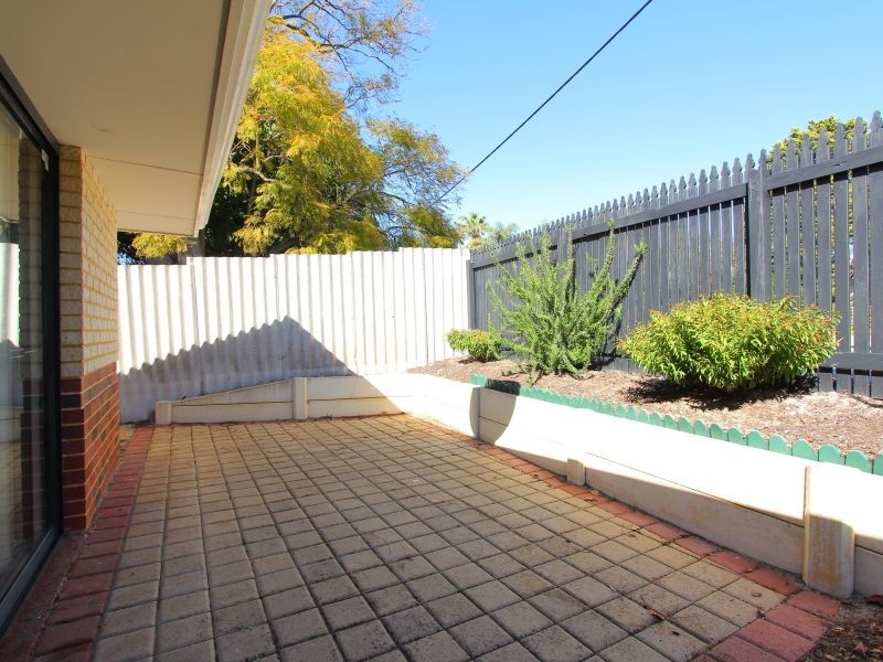 10 Humphry Street, St James WA 6102