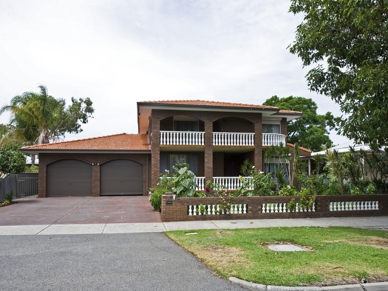 28 Tuam Street, Victoria Park WA 6100