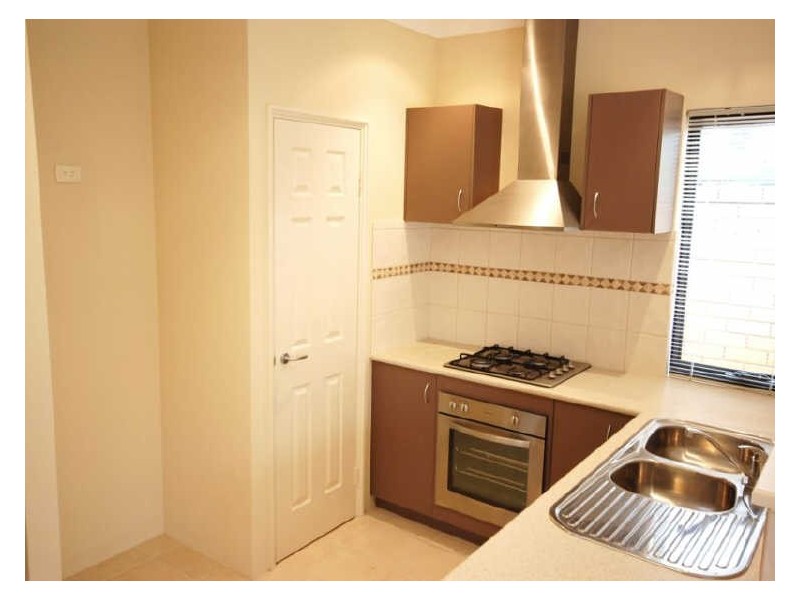 8/26 Gillon Street, Karawara WA 6152