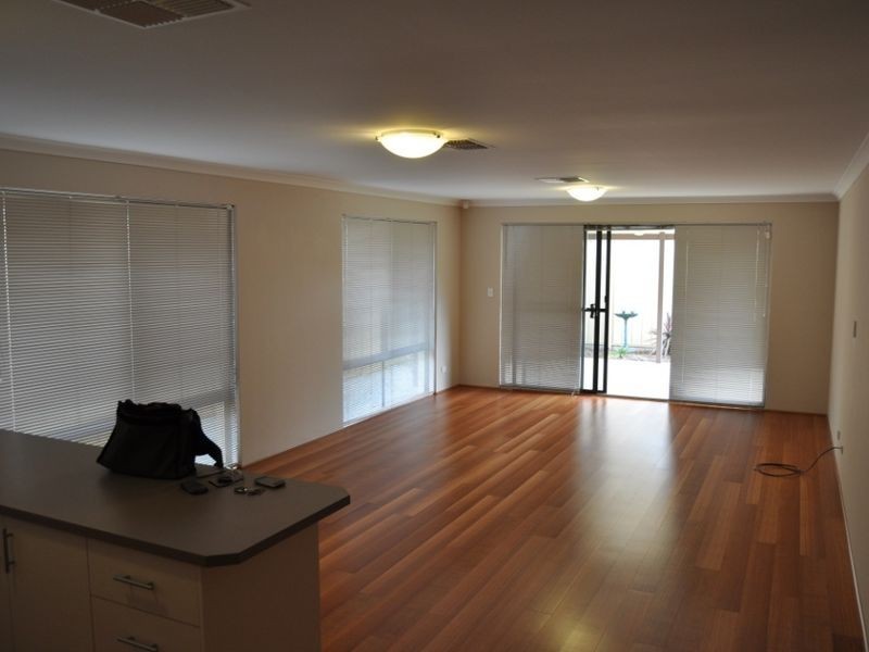 93 Comrie Road, Canning Vale WA 6155